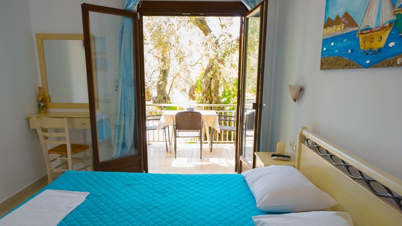 Room towards the balcony